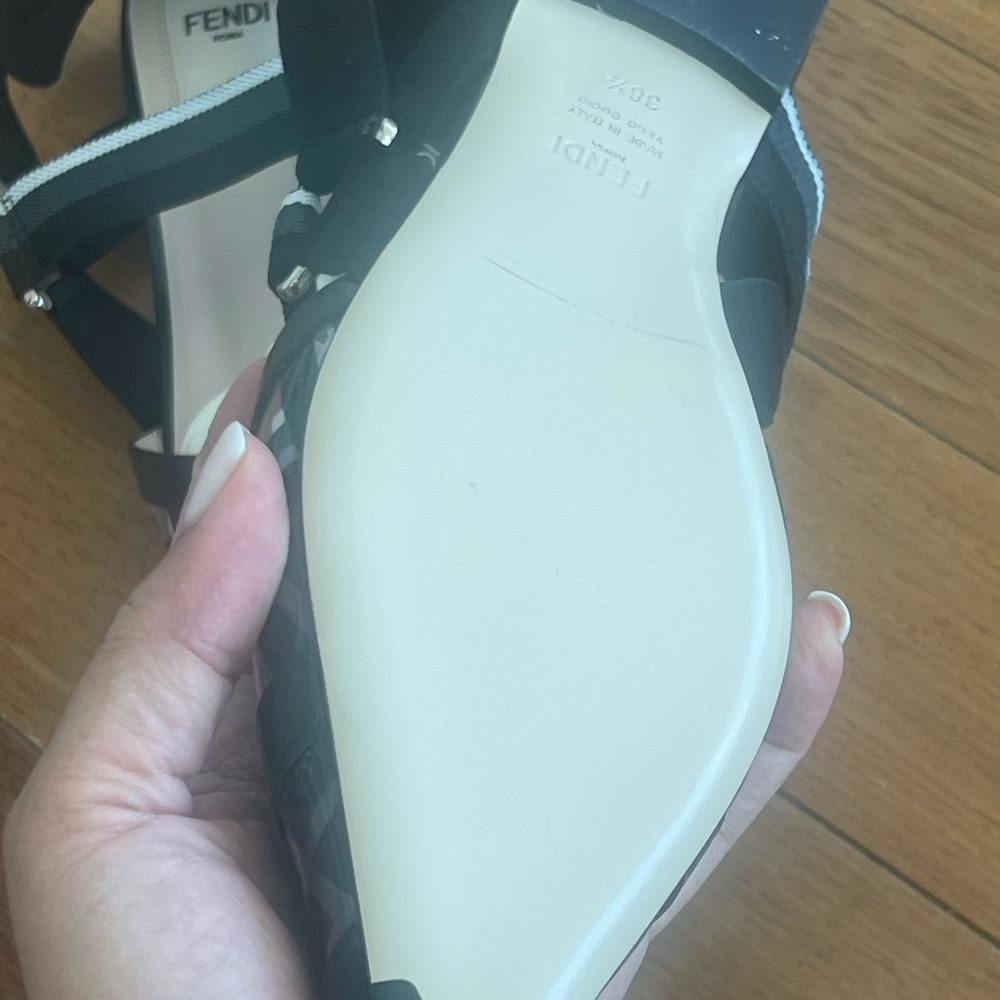Fendi Flats
